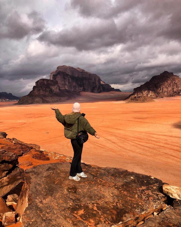 Desert Tree Camp&Tours วาดิรัม ภายนอก รูปภาพ