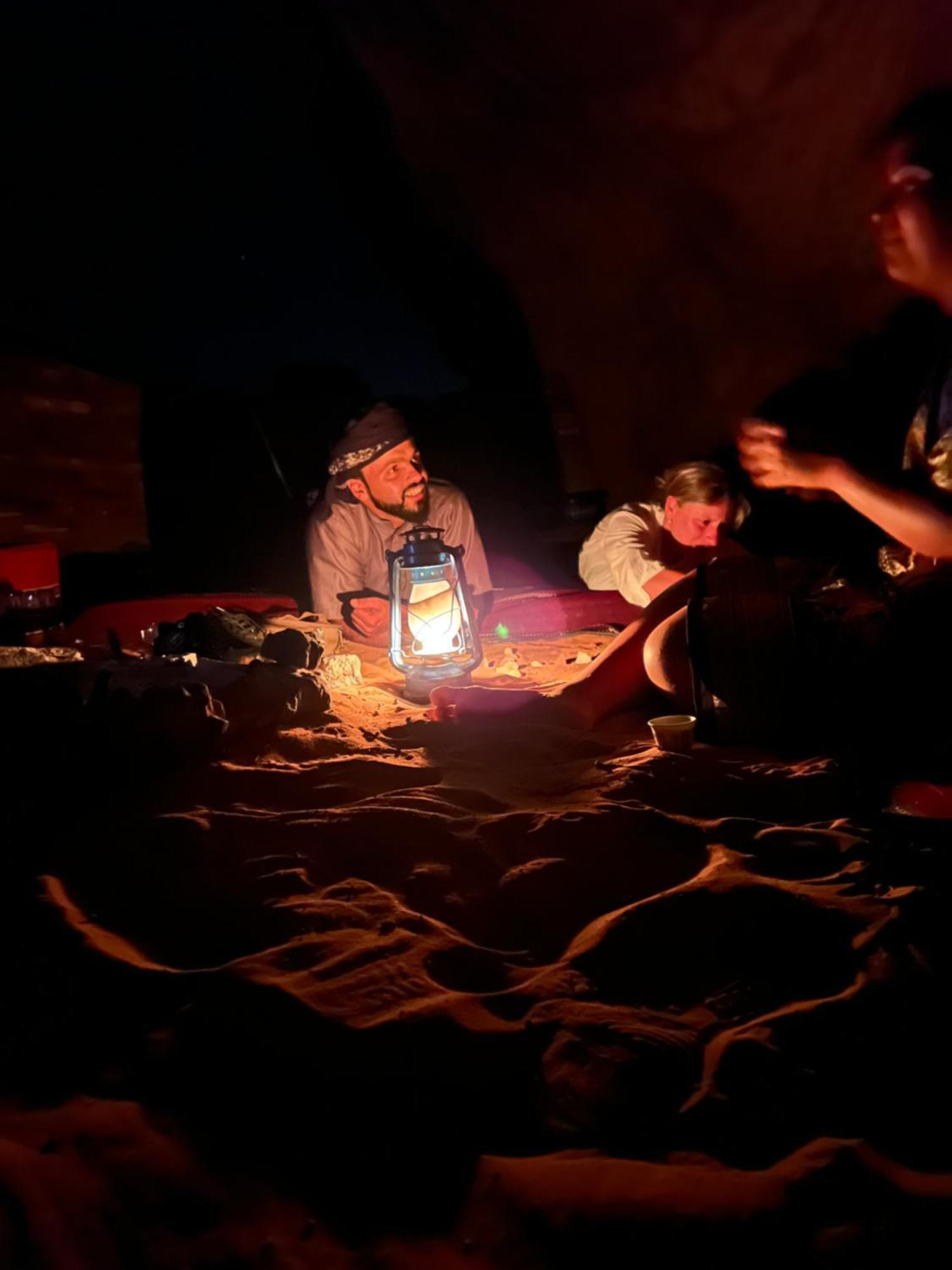 Desert Tree Camp&Tours วาดิรัม ภายนอก รูปภาพ