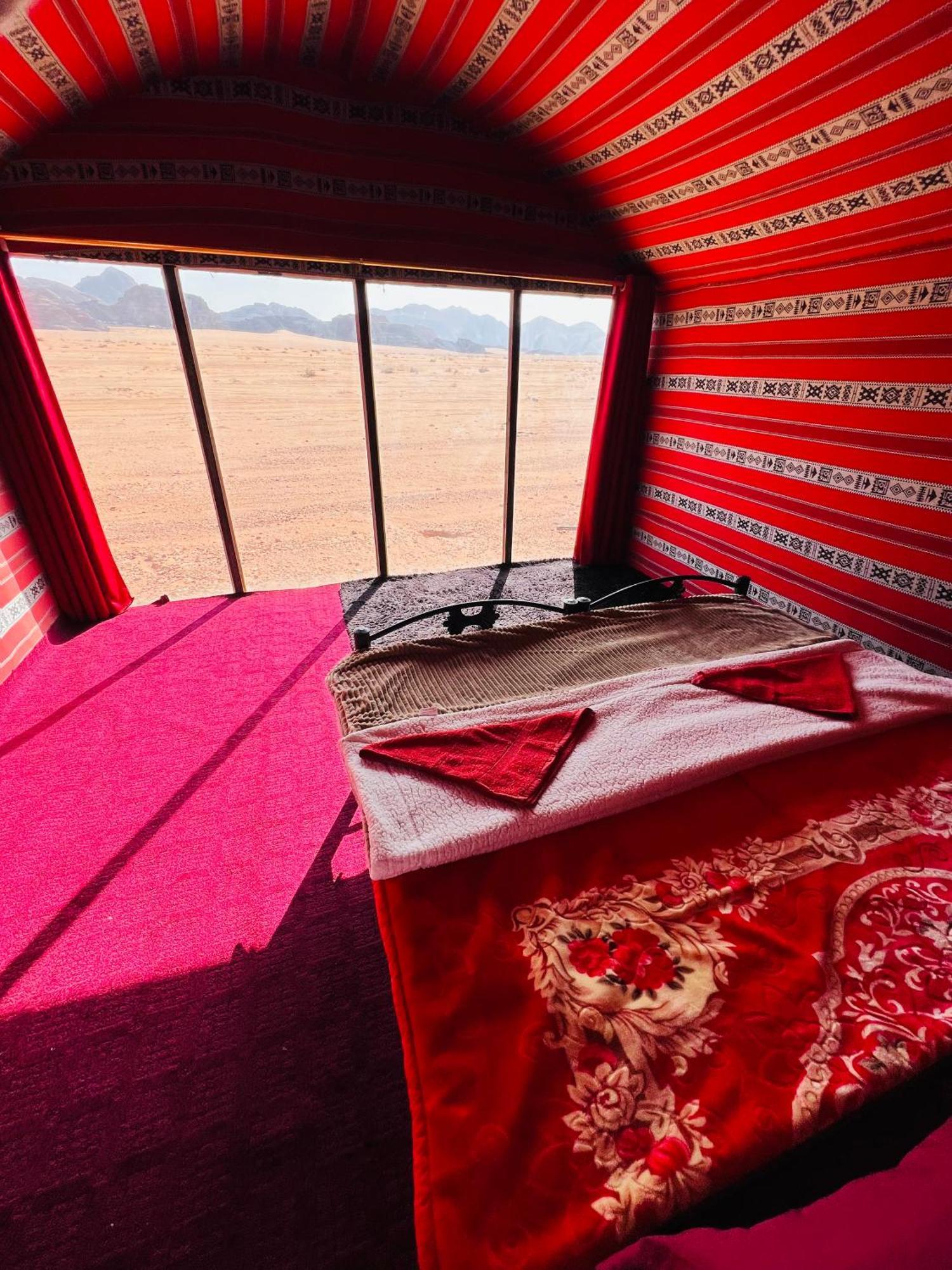 Desert Tree Camp&Tours วาดิรัม ภายนอก รูปภาพ