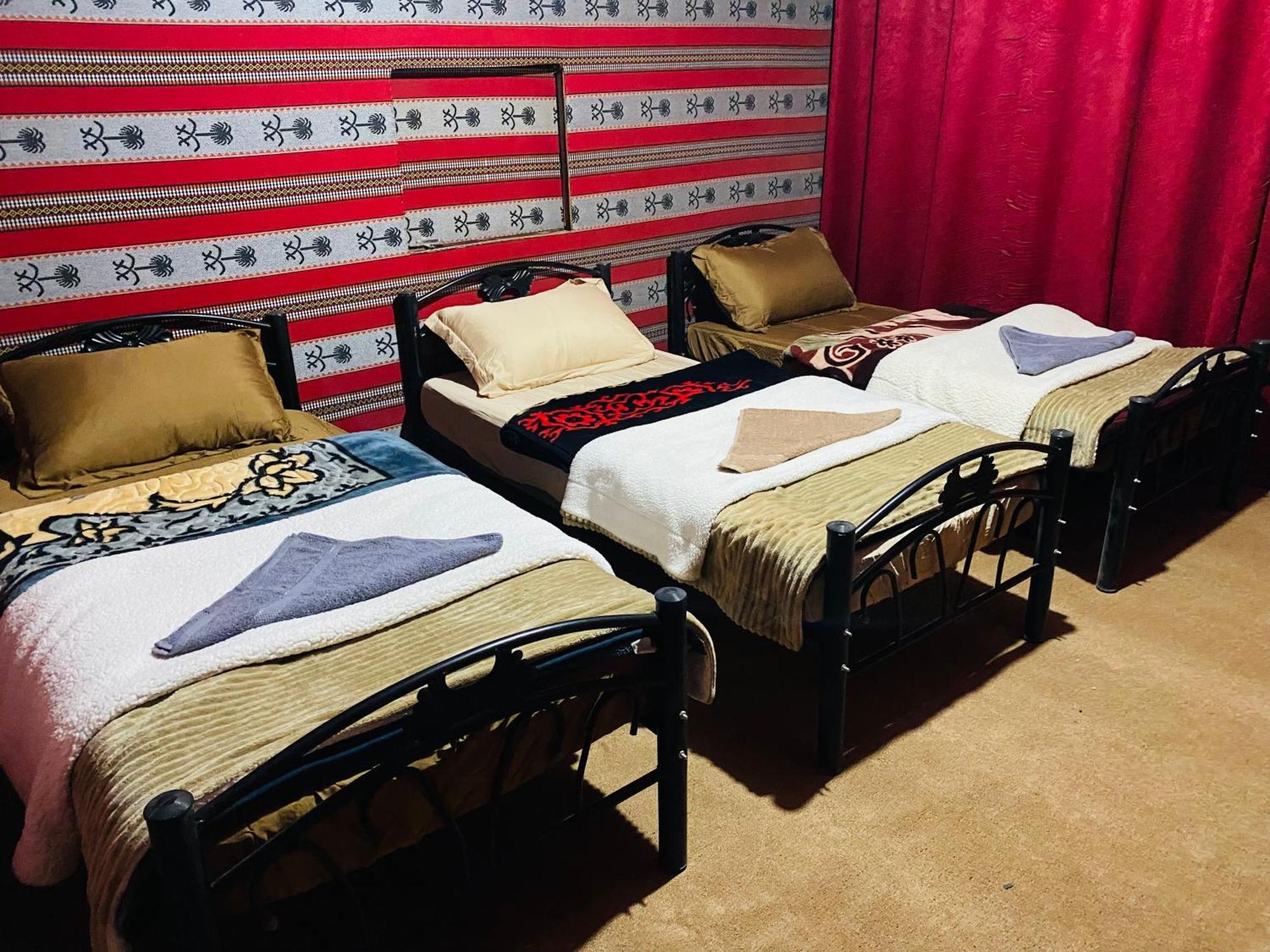 Desert Tree Camp&Tours วาดิรัม ภายนอก รูปภาพ