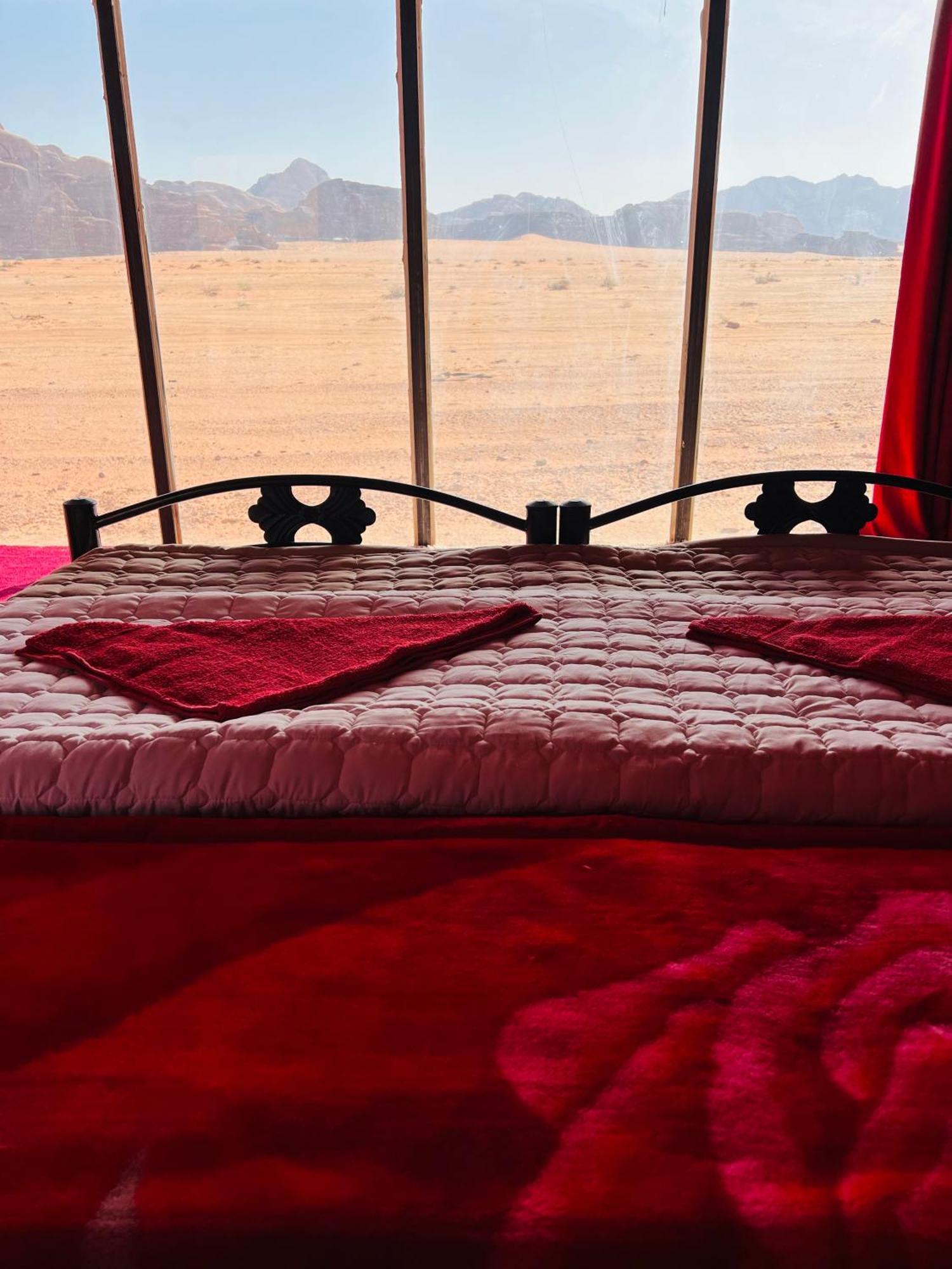 Desert Tree Camp&Tours วาดิรัม ภายนอก รูปภาพ